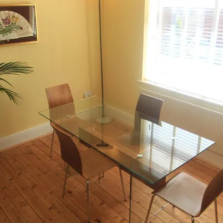 10 Tuthill Feriehus *