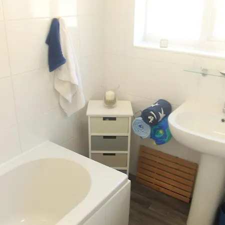 10 Tuthill * Scarborough