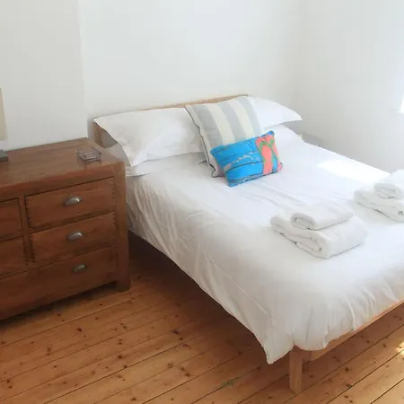 10 Tuthill Scarborough