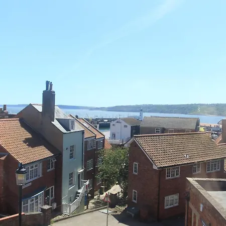 10 Tuthill Scarborough