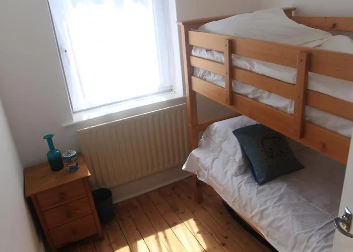 10 Tuthill スカーバラ